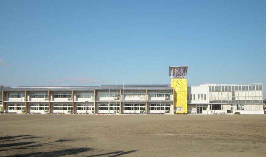 小学校　高根沢町立阿久津小学校（小学校）まで290m