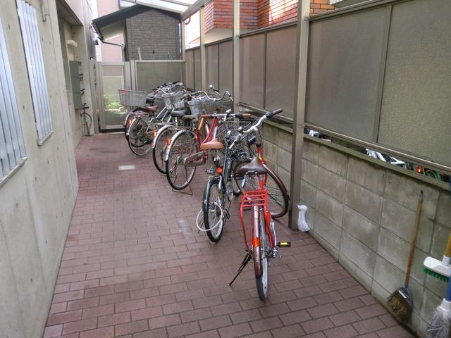 その他共有部分　★自転車はエントランス内に置けます★