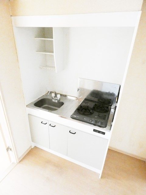 キッチン　2口コンロのシステムキッチン