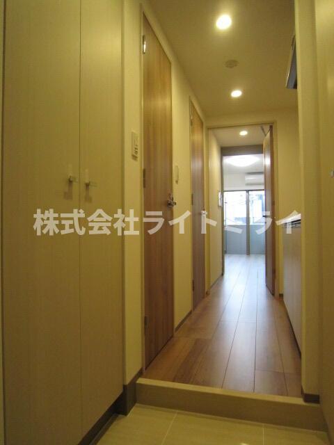 玄関　?