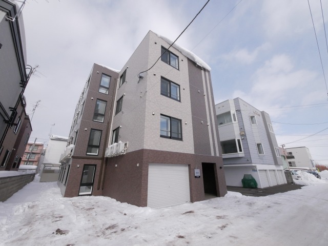 建物外観　☆物件名【クレスト白石中央】とお伝え下さい！