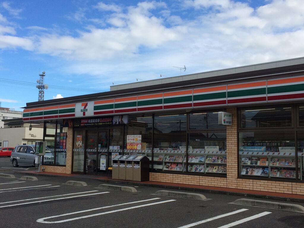 コンビニ　セブンイレブン郡山桑野4丁目店（コンビニ）まで312m