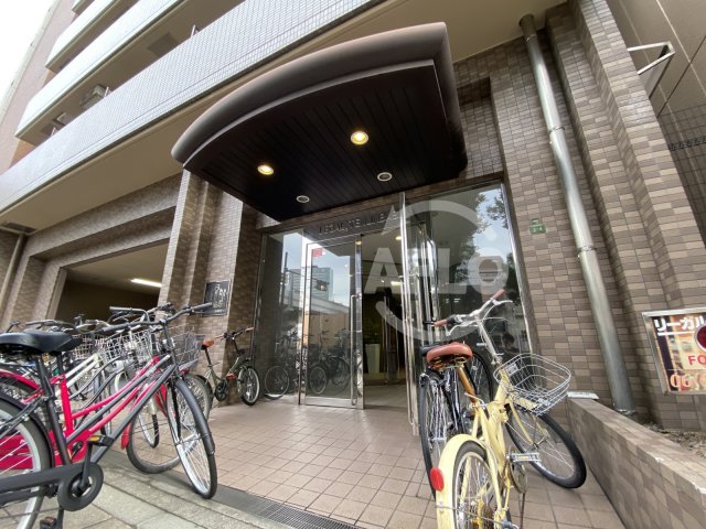 エントランス　リーガル天神橋　エントランス