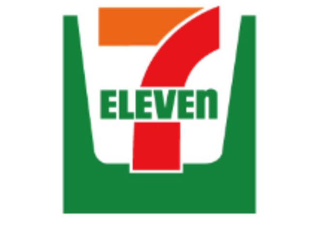 コンビニ　セブンイレブン笹塚店（コンビニ）まで61m