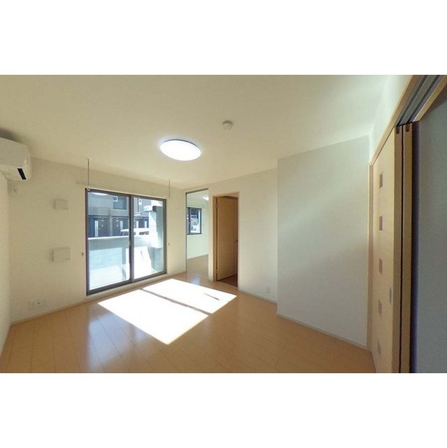 居室・リビング　内装写真は全て角部屋です