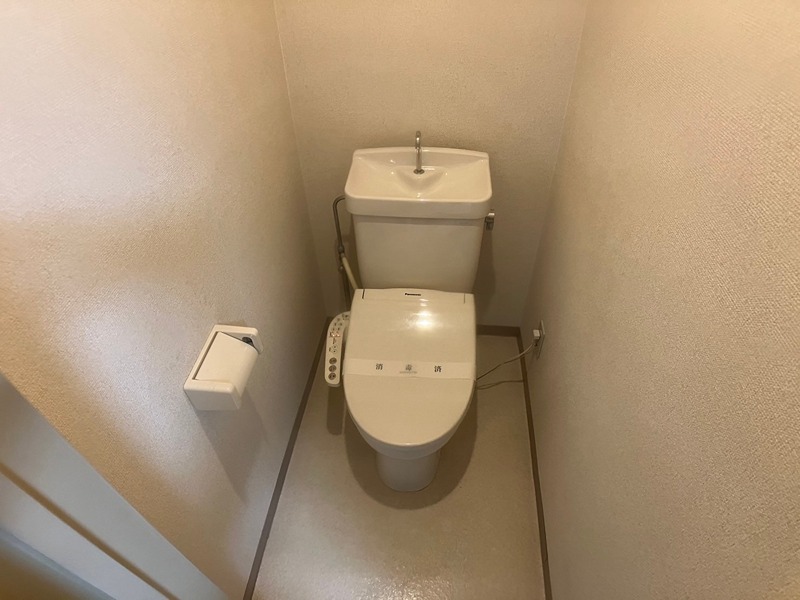 トイレ　別部屋参考写真