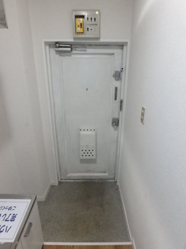 玄関　同仕様写真使用