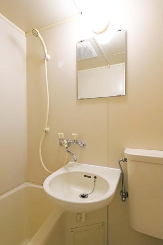洗面設備　同一物件別部屋写真