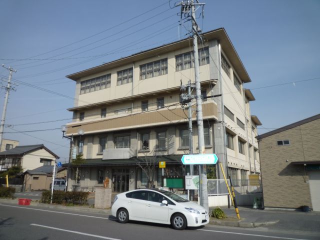 役所　布袋支所（役所）まで1700m