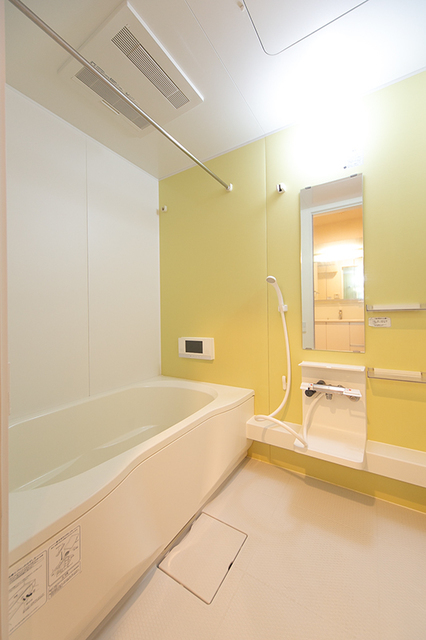 バス・シャワールーム　※写真は同タイプ住戸です。