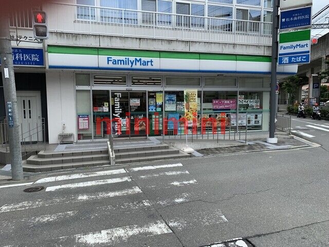 コンビニ　ファミリーマート茨木竹橋町店（コンビニ）まで258m