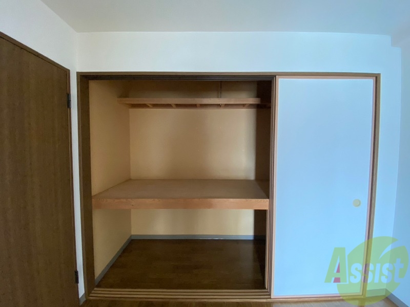 収納　収納もバッチリあるのでお部屋が片付きますよ！