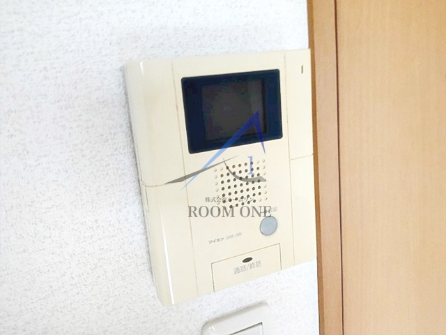 セキュリティ　モニター付きインターホンです。