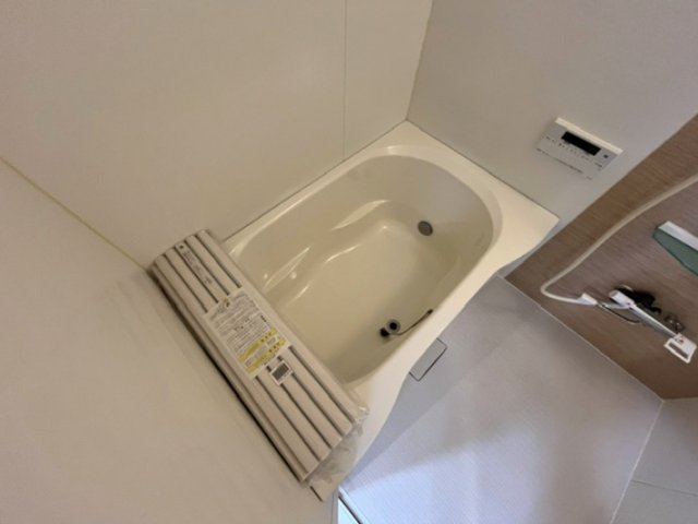 バス・シャワールーム　同物件別部屋イメージ写真