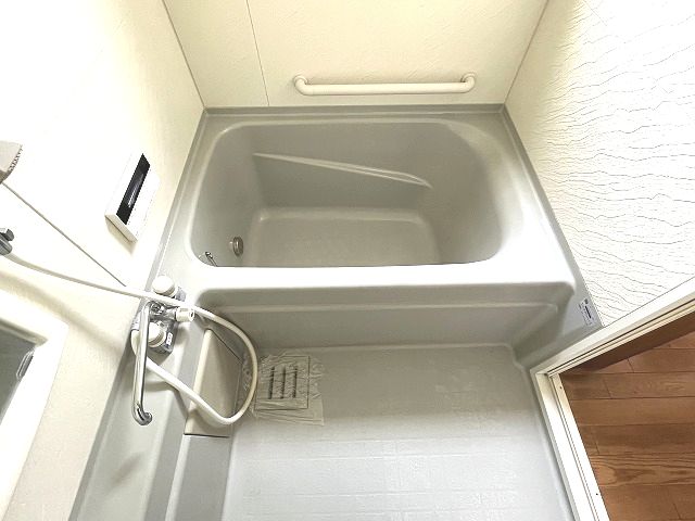 バス・シャワールーム　お風呂です