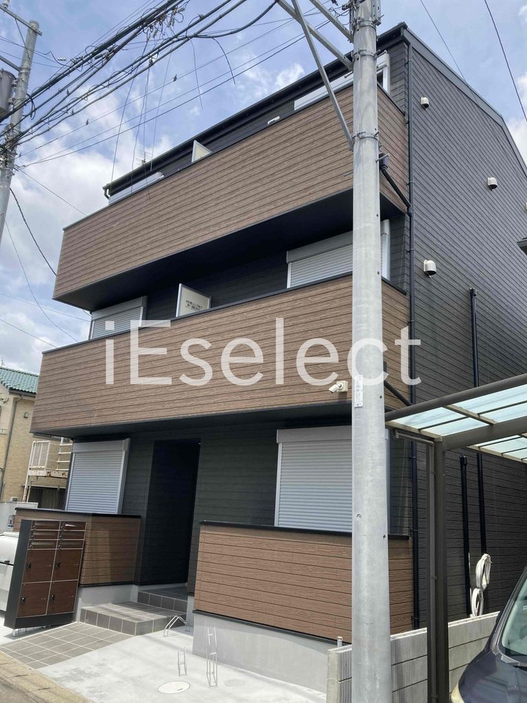 建物外観　閑静な住宅街に立地