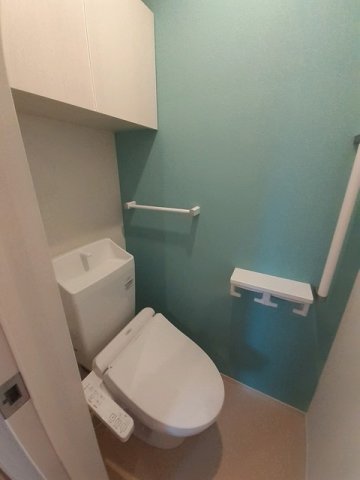 トイレ　清潔感のあるトイレです