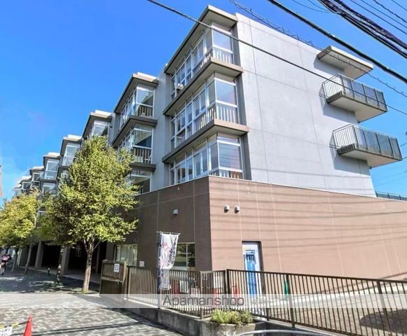小学校　草加市立高砂小学校（小学校）まで619m