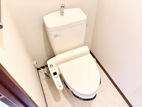 トイレ　シャワー付きトイレ