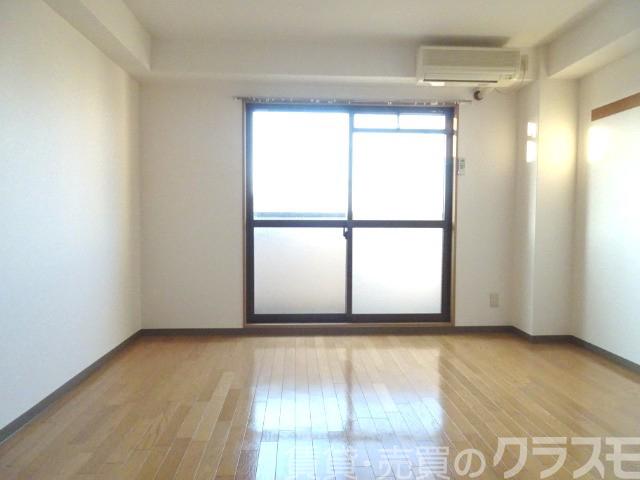 居室・リビング　明るいお部屋です♪