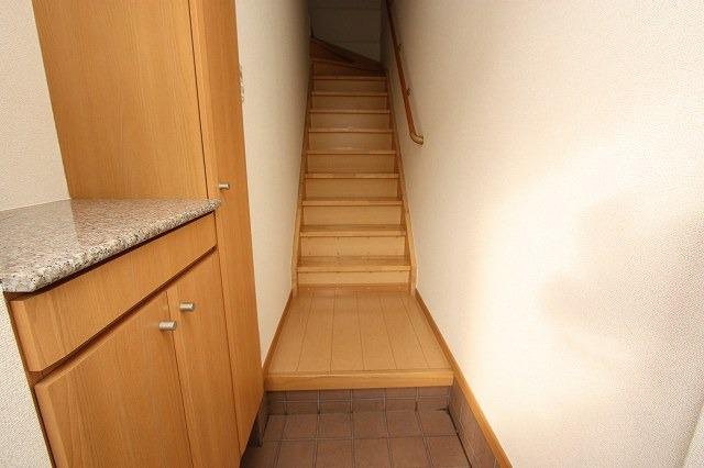玄関　収納もある玄関です