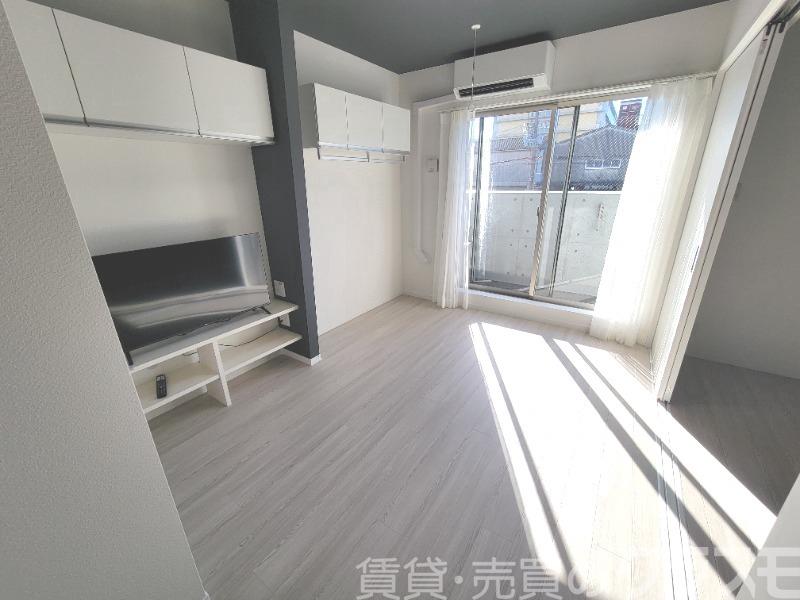 居室・リビング　明るいお部屋です♪