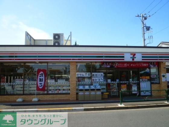 コンビニ　セブンイレブン（コンビニ）まで221m
