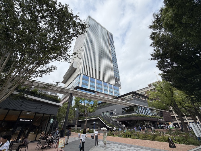 ショッピングセンター　ＢＡＳＥＧＡＴＥ横浜関内（ショッピングセンター）まで148m