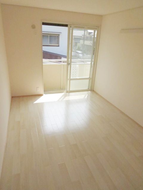 その他　★明るい洋室★