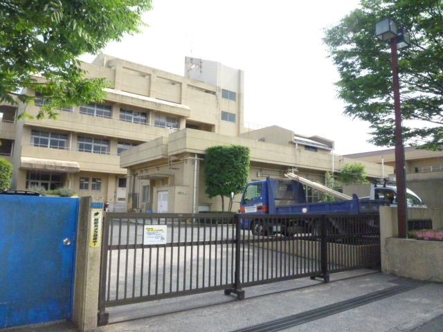 小学校　横浜市立茅ケ崎小学校（小学校）まで1529m
