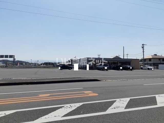 コンビニ　セブンイレブン 高松春日町店（コンビニ）まで1428m