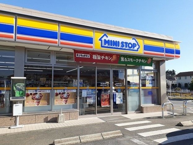 コンビニ　ミニストップ（コンビニ）まで390m