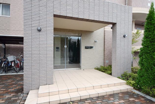 エントランス　オートロック付きのしっかりした入り口です！不審者を寄せ付け…