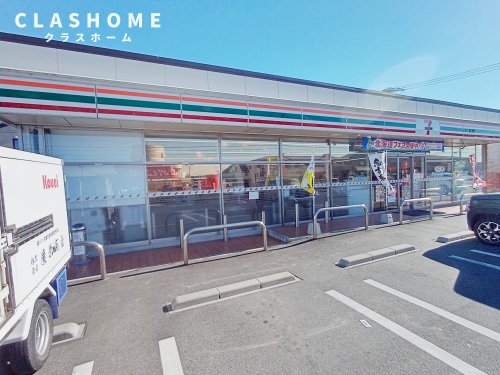 コンビニ　セブンイレブン 高浜呉竹町店（コンビニ）まで217m