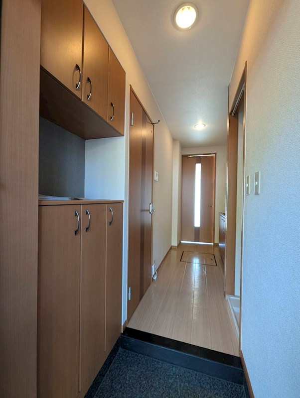 玄関　別部屋写真