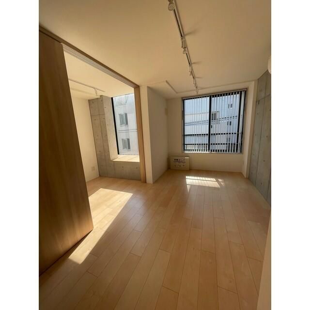 居室・リビング　写真は同タイプ住居です