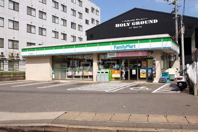 コンビニ　ファミリーマート和白病院前店（コンビニ）まで569m