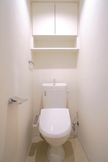 トイレ　※写真は同タイプ住戸です。