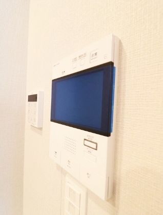 セキュリティ　★TV付インターホンだから安心★