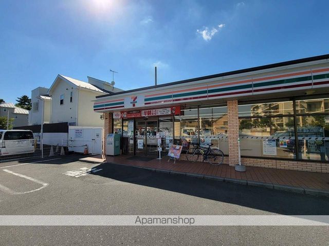 コンビニ　セブンイレブン（コンビニ）まで516m