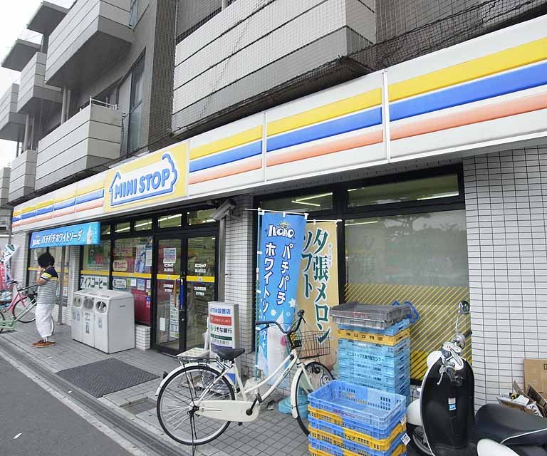 コンビニ　ミニストップ嵐山駅前店（コンビニ）まで400m