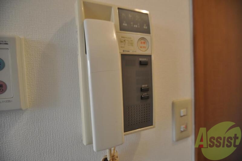 セキュリティ　もしもし、来客の確認は必ずしてからドアを開けてくださいね