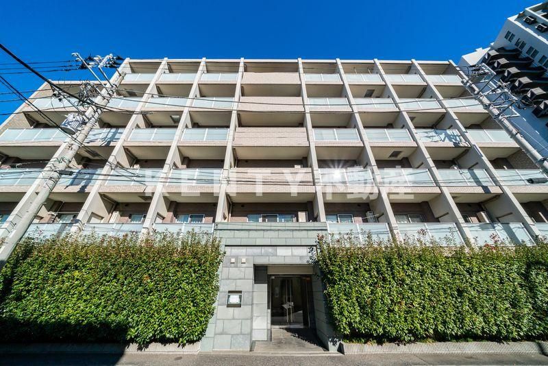 建物外観　外観は落ち着いています