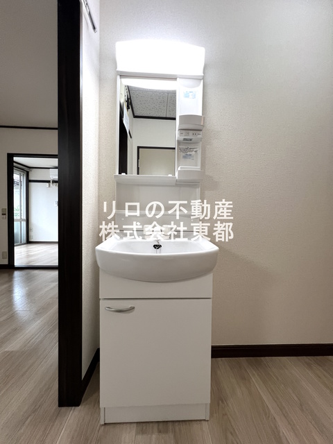 洗面設備　独立洗面台なら落ち着いて身支度ができます☆