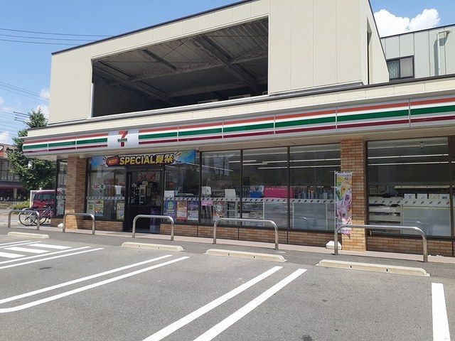 コンビニ　セブンイレブン名古屋稲葉地町店（コンビニ）まで900m