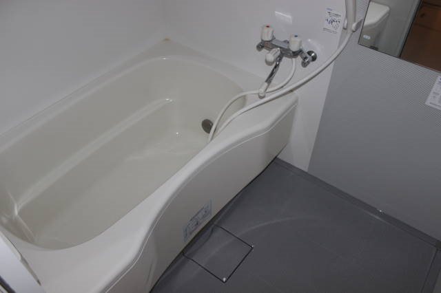 バス・シャワールーム　※別のお部屋の写真です。