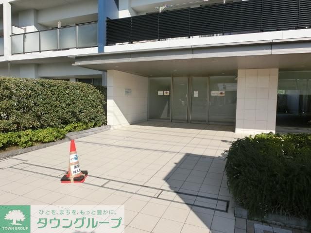 エントランス　オートロック完備