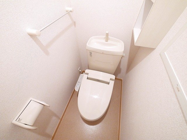 トイレ　落ち着いたトイレです