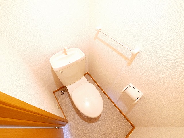 トイレ　ゆったりとした空間のトイレです