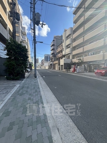 スーパー　上本町YUFURA（スーパー）まで833m